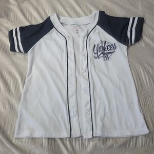 Kids White and Blue Yankees Shirt